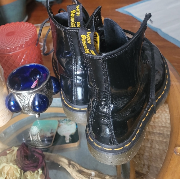 Dr.Marten black patent size 6 boots 1460 - Picture 5 of 5